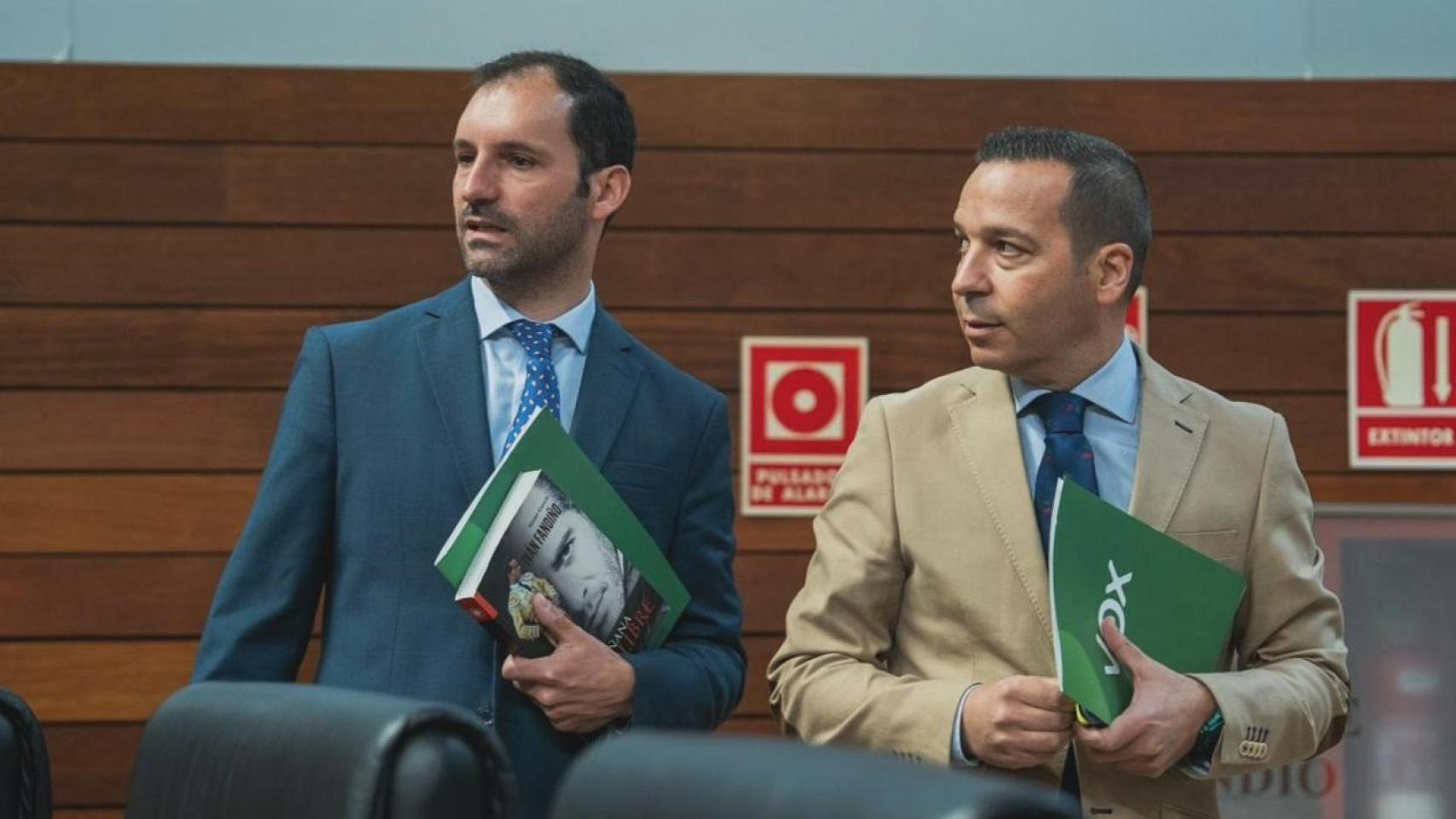 El número tres de Vox por Cáceres, denunciado por falsear una firma en su declaración de bienes de la Asamblea