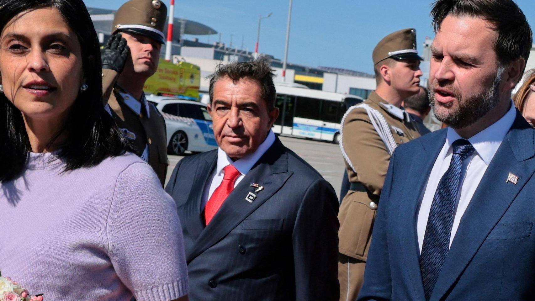 Zampolli, el 'conseguidor' que facilita los negocios con Trump: exsocio de Epstein y "celestino" de su relación con Melania