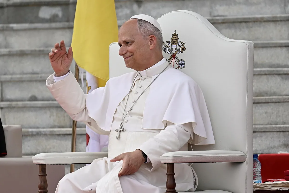 El papa estadounidense desafía a Donald Trump