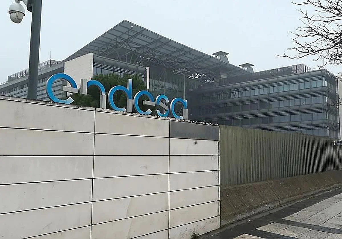 Endesa concentra la nueva oleada de expedientes de Competencia por el gran apagón