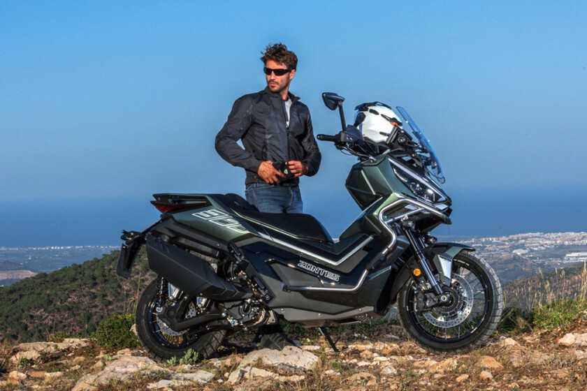 Scooter, china y con apellido "ADV". La Zontes 368G está destrozando el mercado español por una buena razón