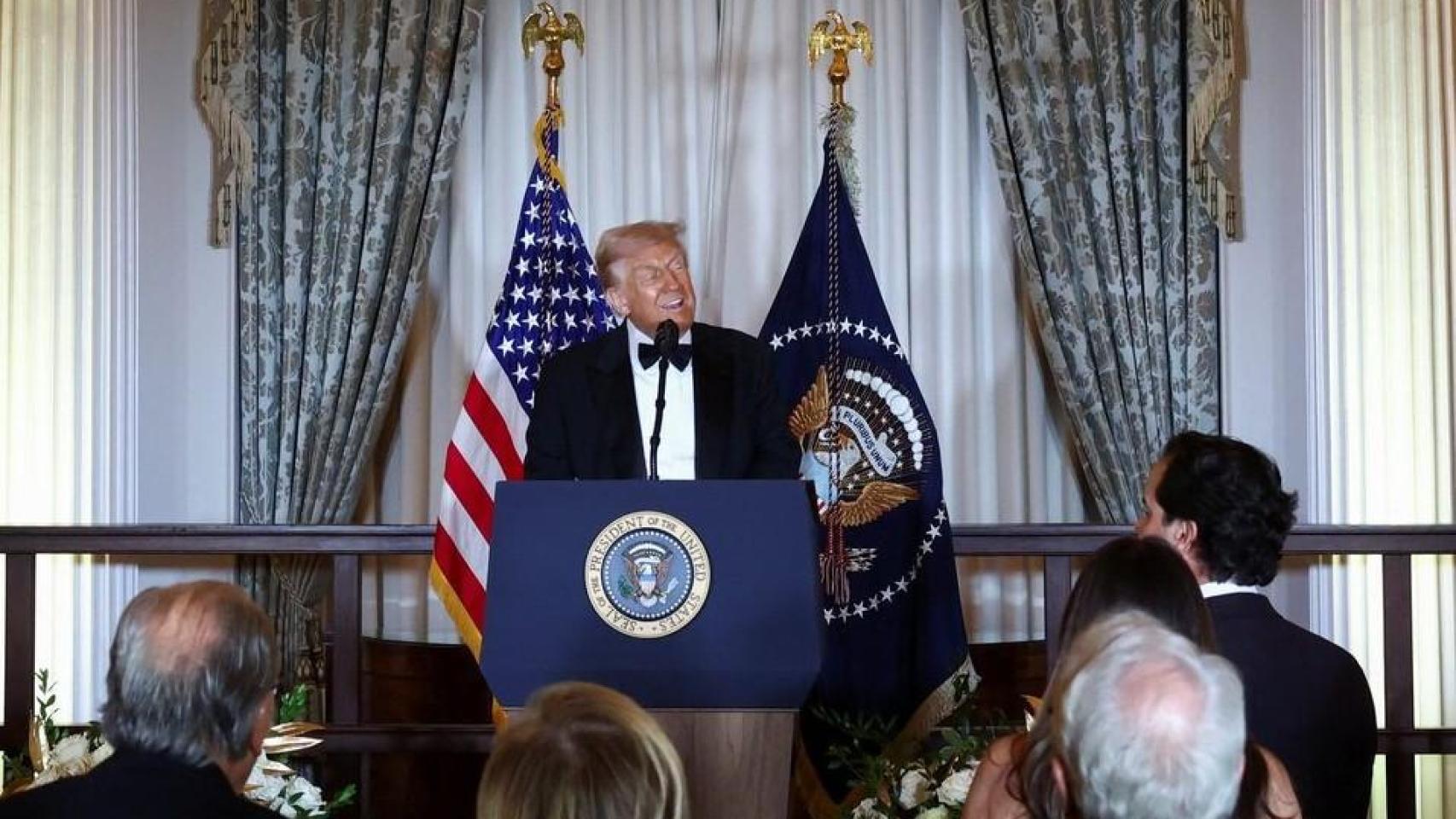 Trump acude por primera vez a la cena de corresponsales como presidente: el ritual que celebra —y crispa— a la prensa de EEUU