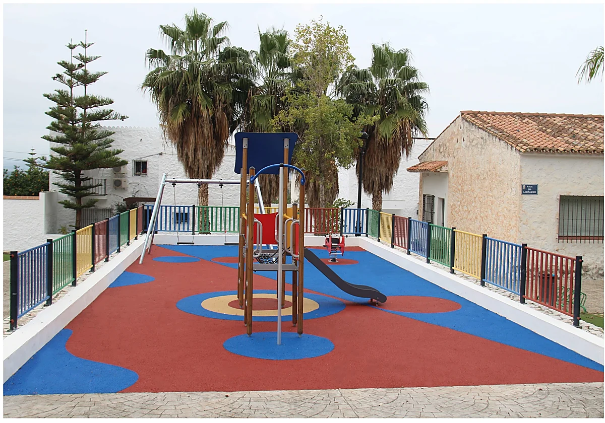 Cártama renovates children's playground as part of major improvement plan for gardens and parks