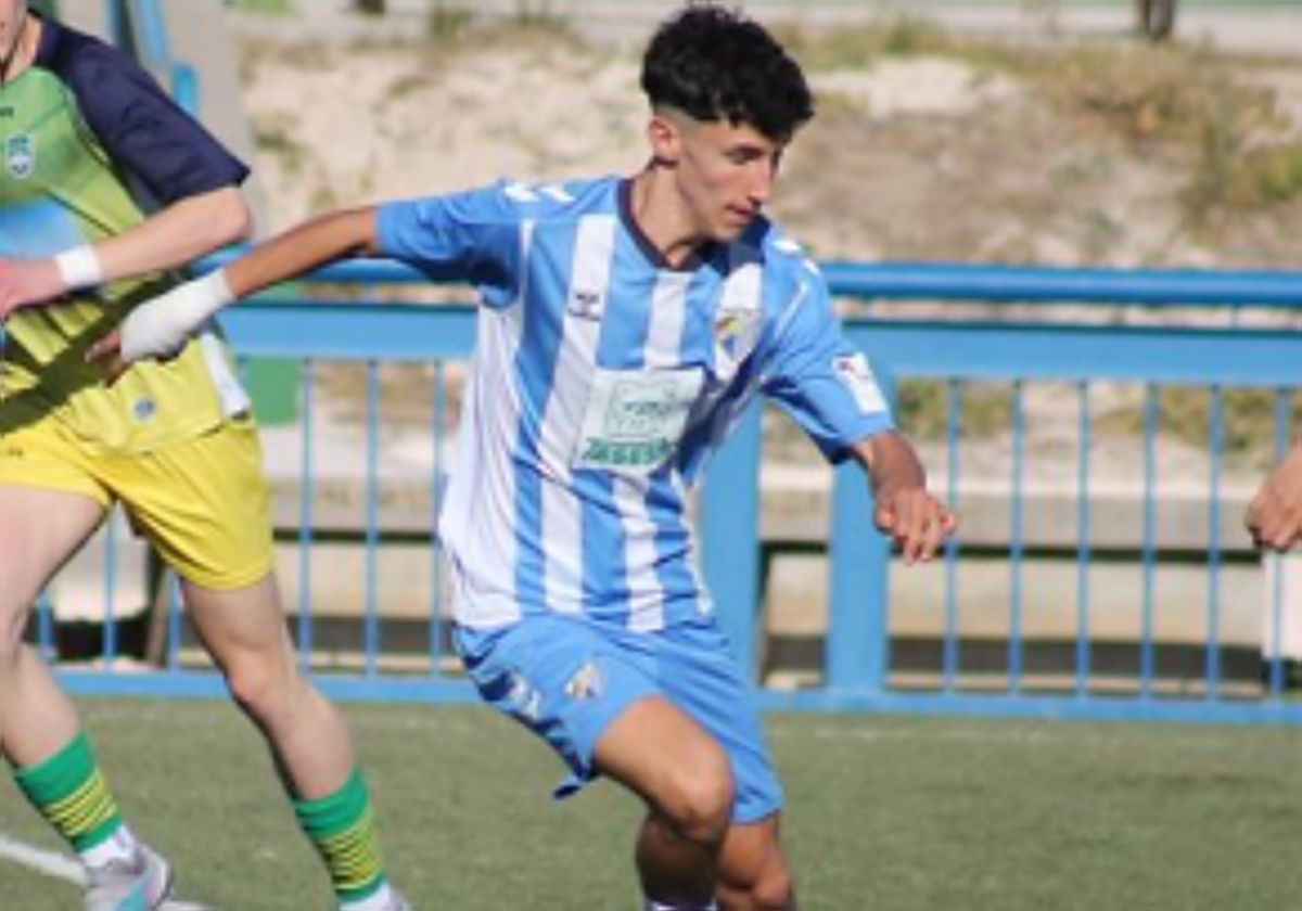 El juvenil malaguista que marcó casi desde el centro del campo