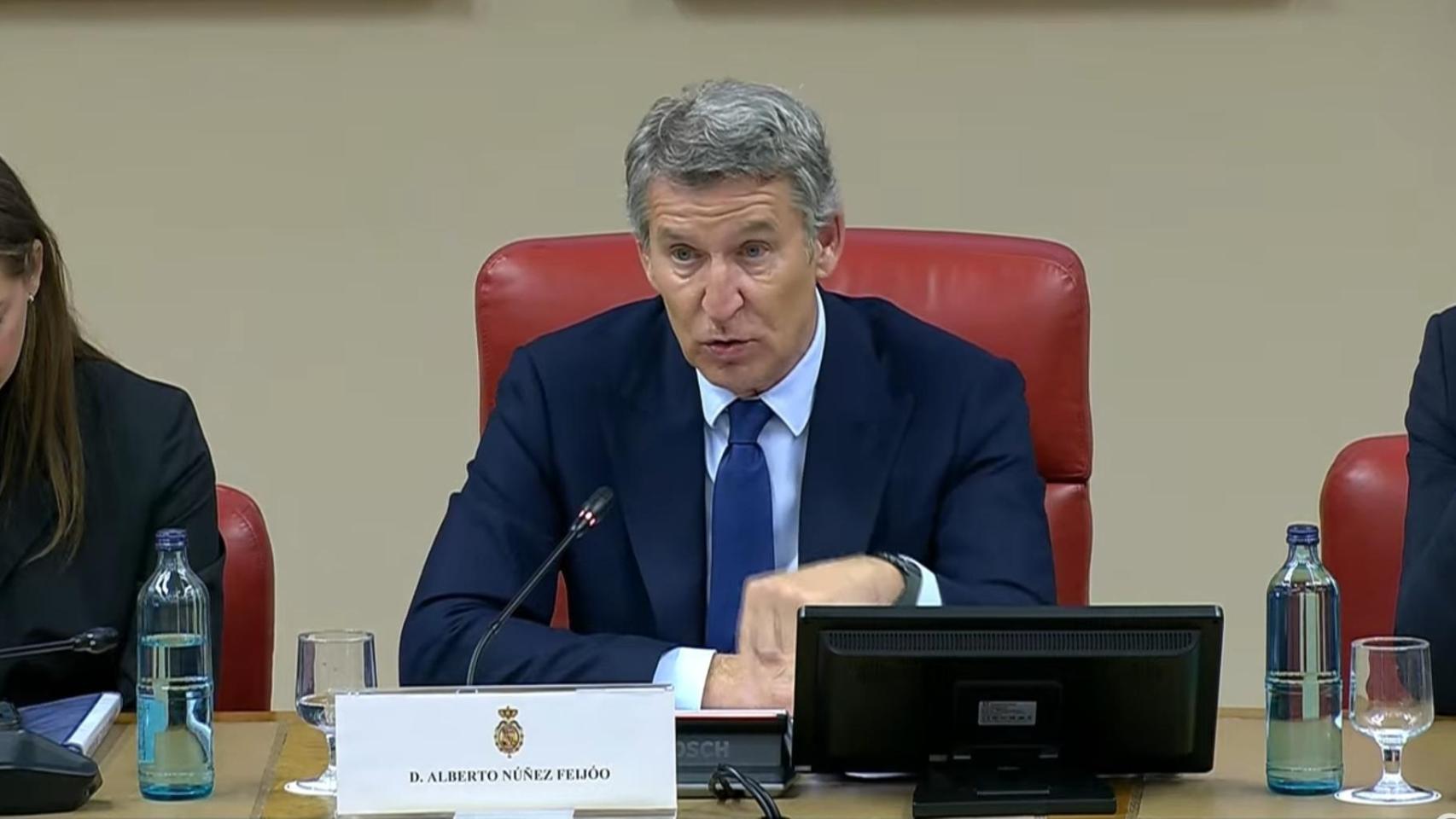 Feijóo señala a Corredor, Ribera, Aagesen y Sánchez por el gran apagón de hace un año: 'No deberían seguir en el cargo'