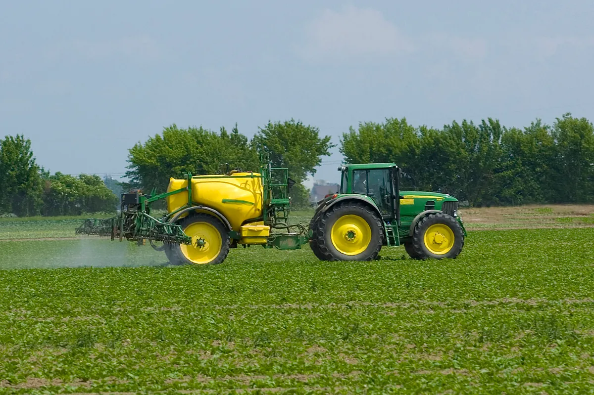 Alerta por el alza de los fertilizantes: España pide a Bruselas un plan urgente