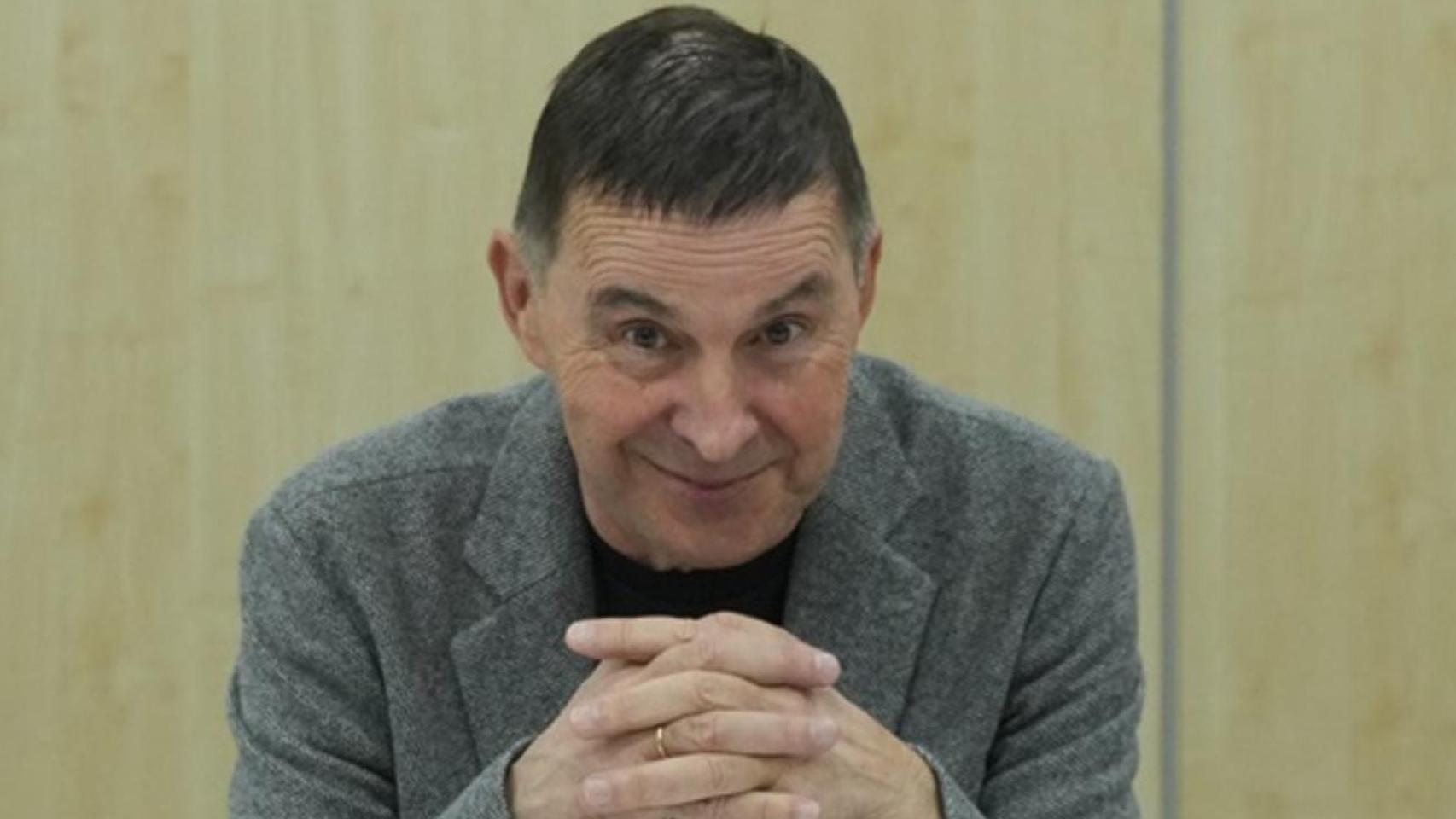 La 'prioridad nacional' de Bildu en el País Vasco: quiere euskera obligatorio y que los migrantes lo aprendan para 'progresar'