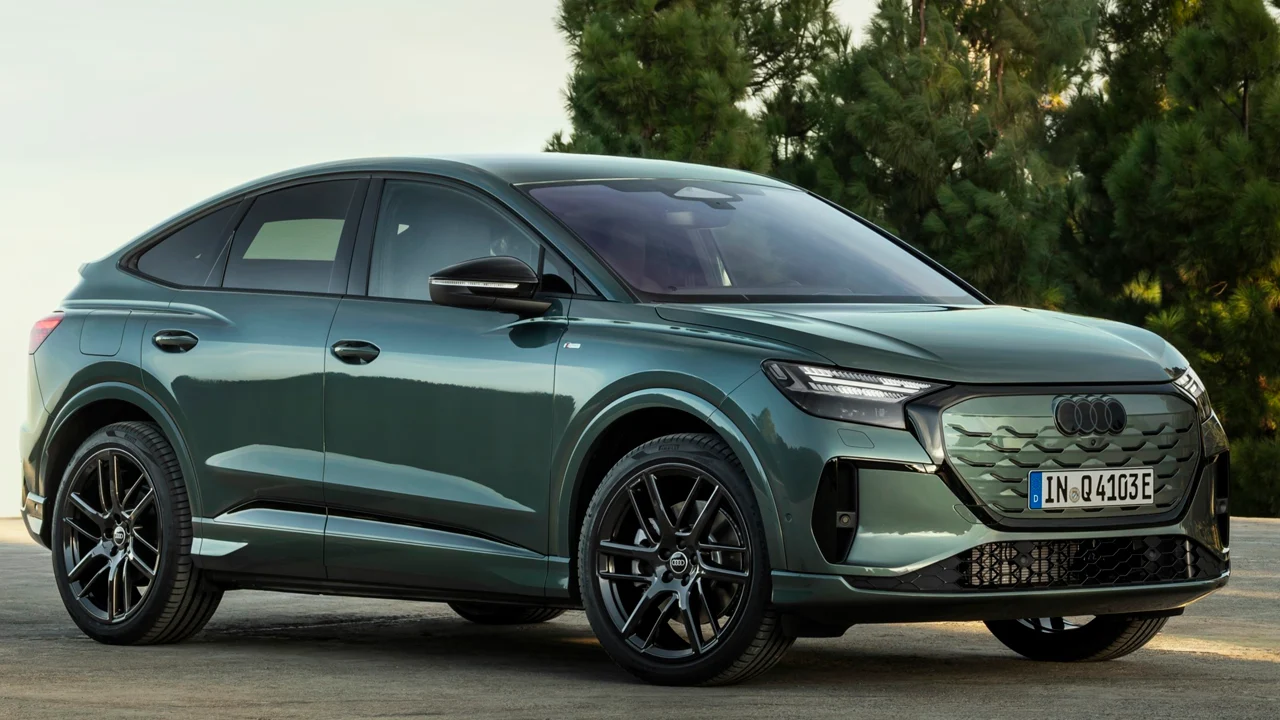 El Audi Q4 e-tron se renueva con más tecnología, roza los 600 km de autonomía y ya tiene precios en España