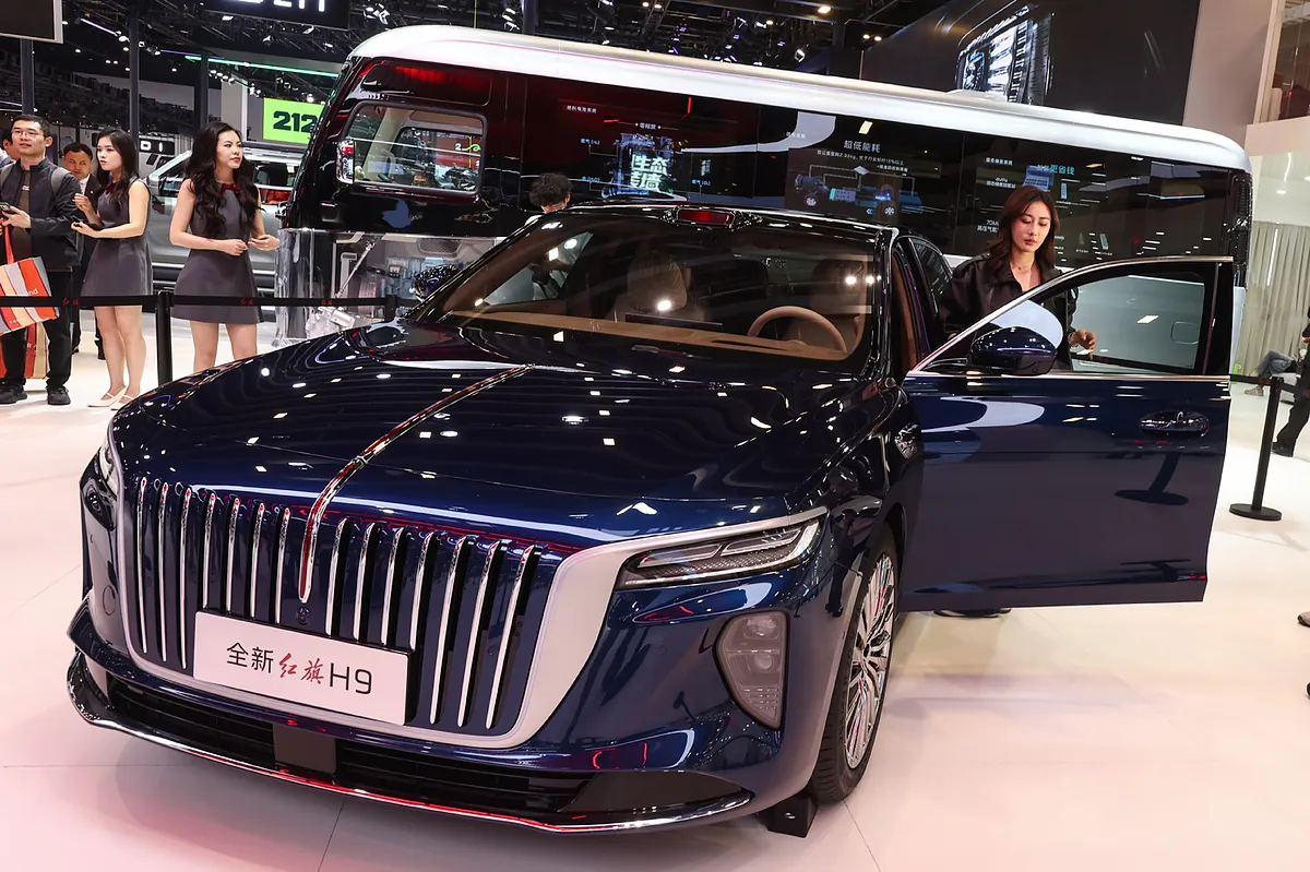 Hongqi, la Rolls-Royce china, negocia con Stellantis para fabricar sus coches en España