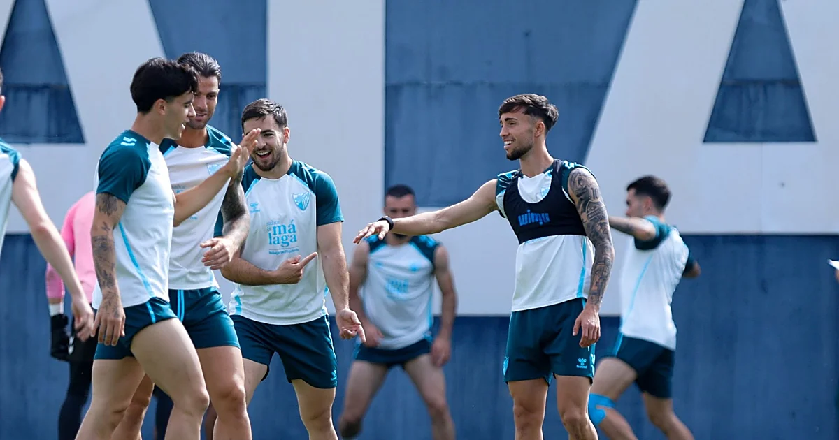 Larrubia se apunta ya al partido del sábado, a la espera del regreso de Dani Lorenzo