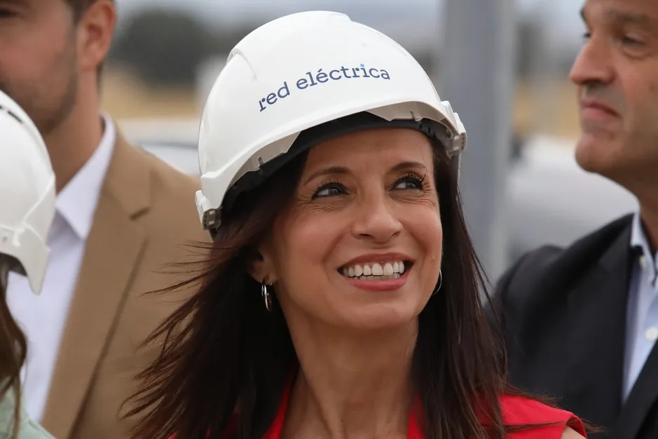 Redeia esquiva provisionar por el apagón y gana 140 millones hasta marzo