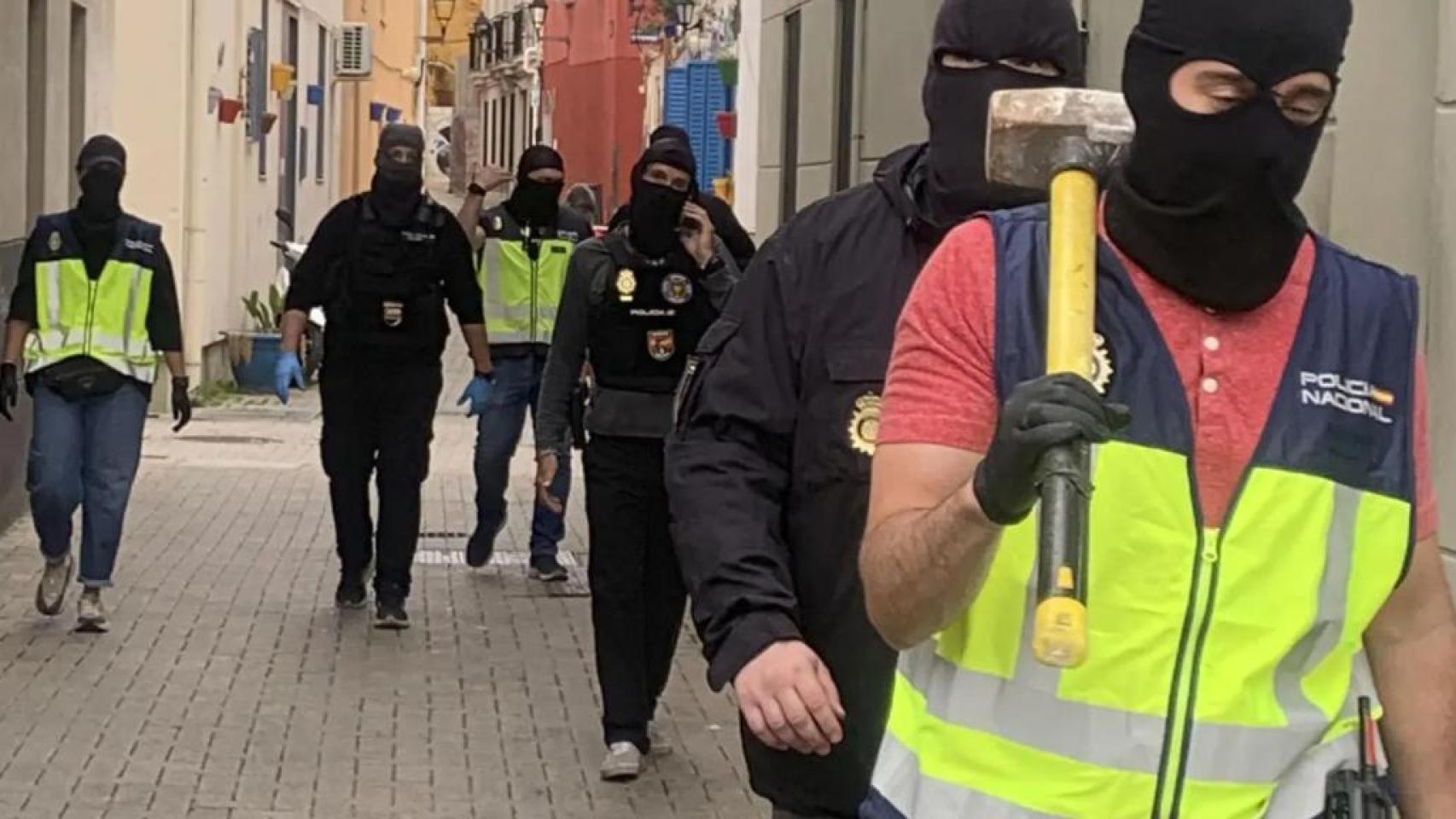 La Policía ataja la "guerra a tiros" de Los Jordan y Los Nieves por la droga en Málaga: tenían 12 pistolas y un subfusil de asalto