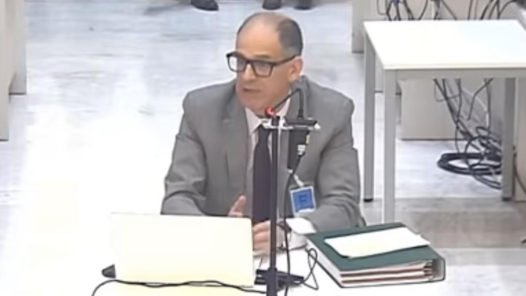 El inspector que investigaba la 'Gürtel', sobre la 'trama Kitchen': "Hubo una operación policial sobre Bárcenas sin aval judicial"