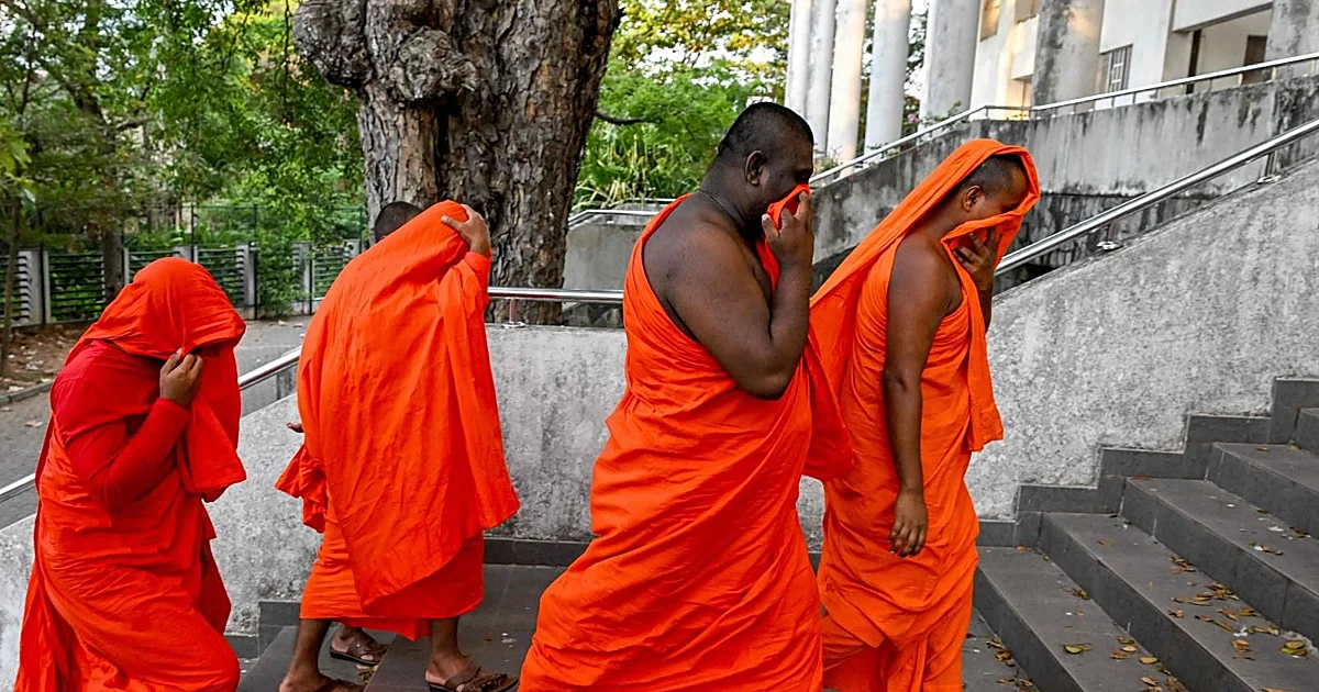 Detienen en Sri Lanka a 22 monjes budistas con 110 kilos de cannabis en su equipaje