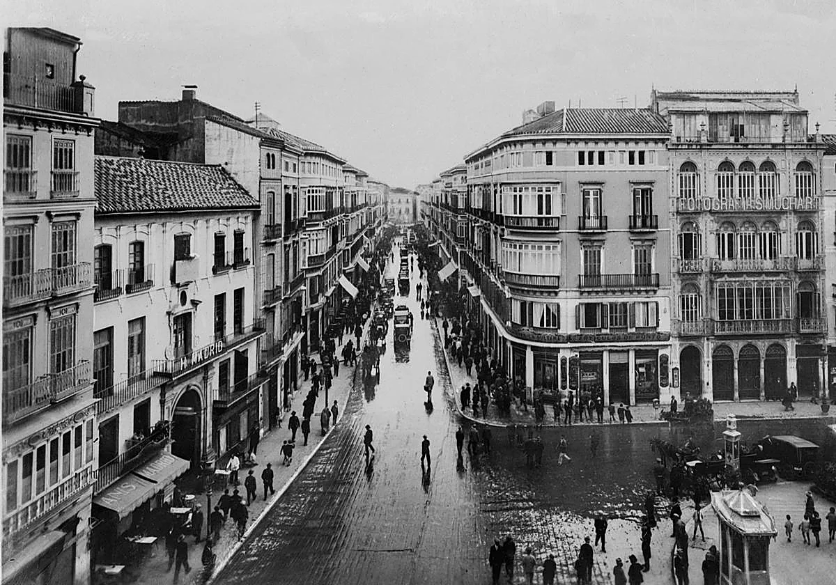 Historic Malaga photography: Sabina Muchart and the Alhambra of cholesterol