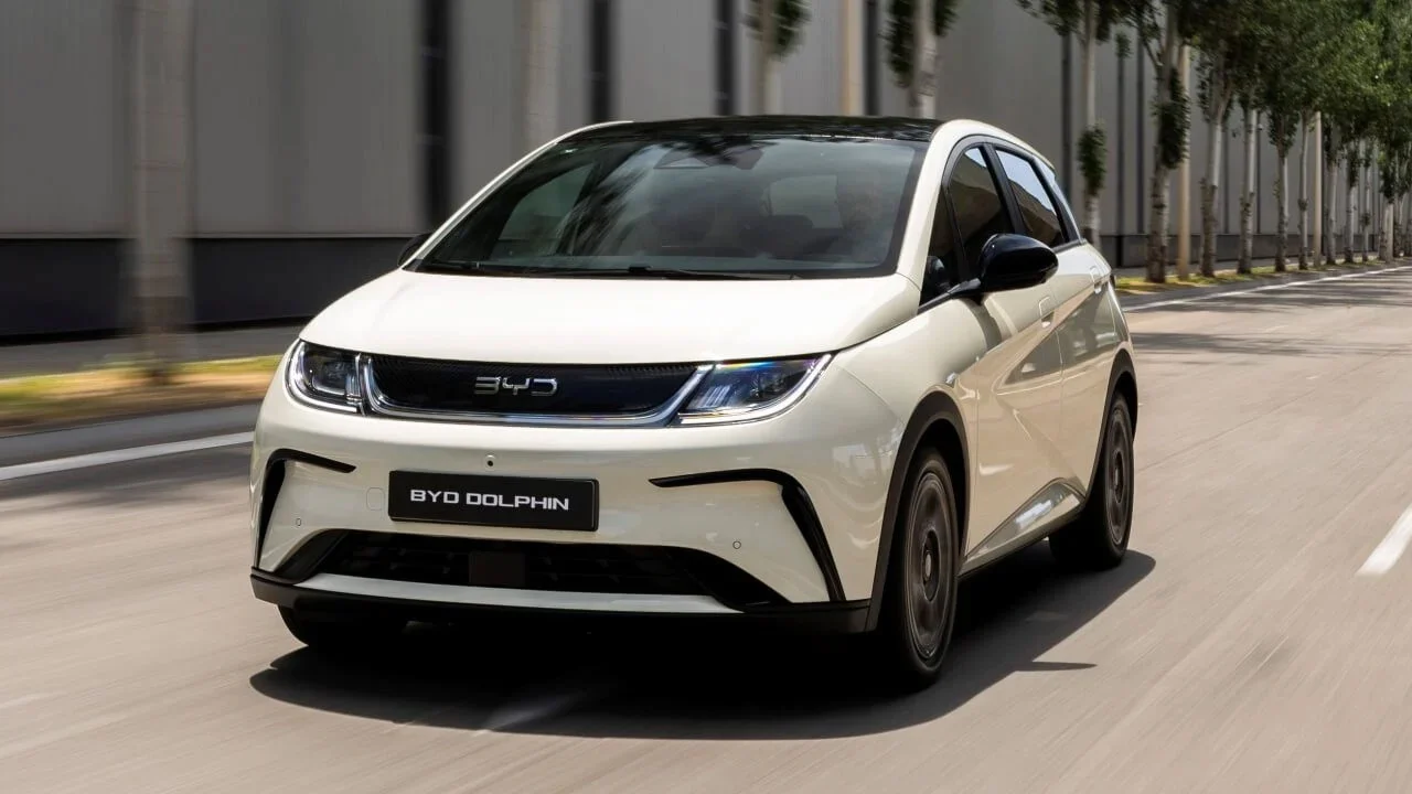 El BYD Dolphin G está en camino, la marca china sorprenderá en Europa con un nuevo compacto híbrido enchufable