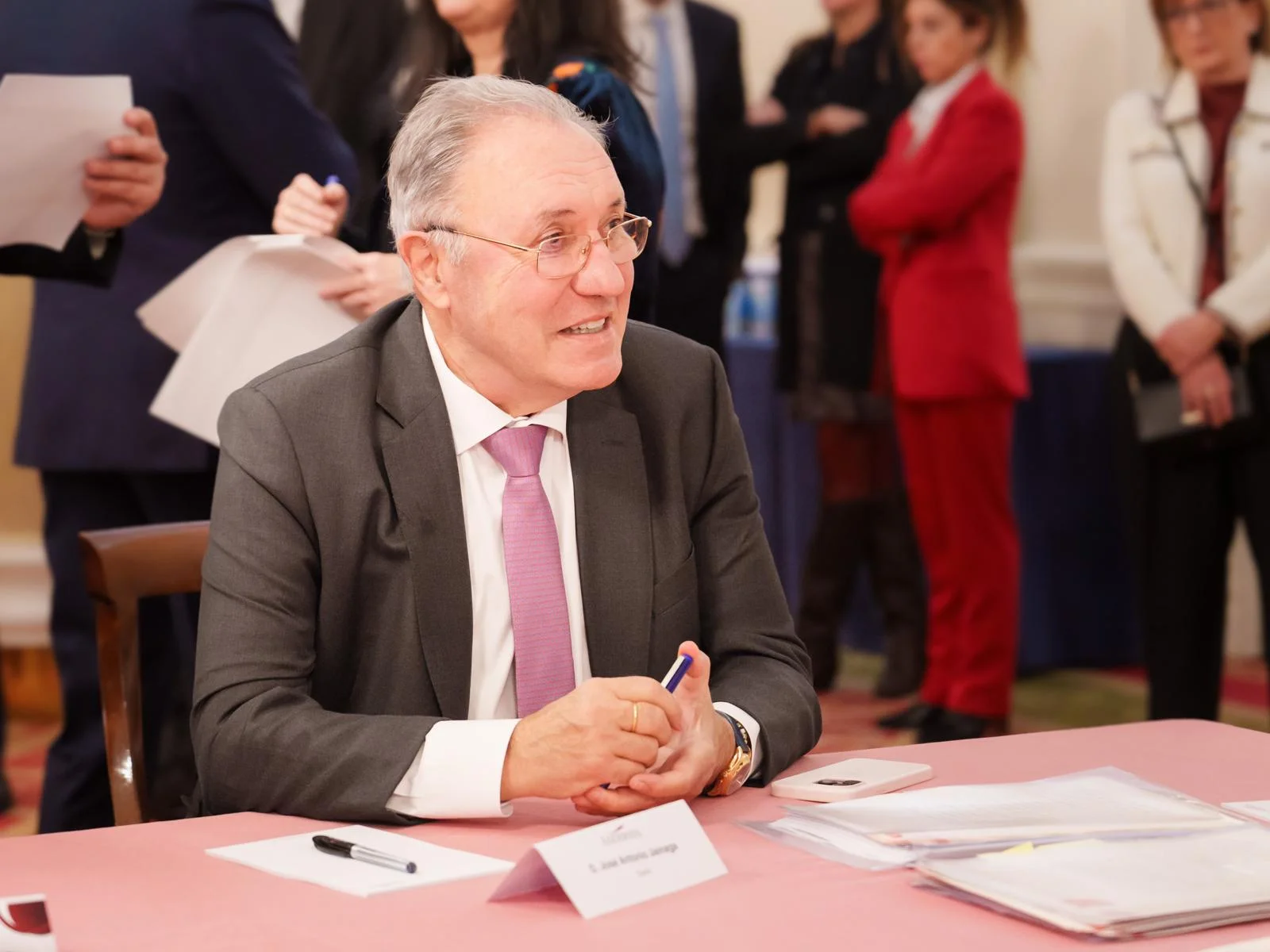 Jainaga toma posesión de Talgo y traslada la sede al País Vasco en su primera decisión