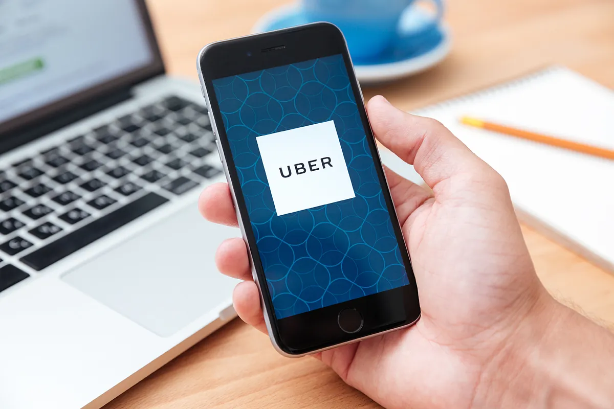Uber incorpora reservas de hotel con Expedia para convertirse en una "superapp"