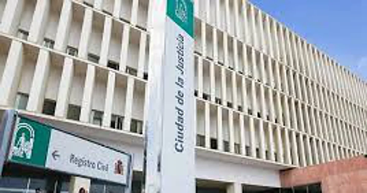 El TSJA pide 49 jueces para Málaga y critica las «llamativas carencias» en la Costa del Sol