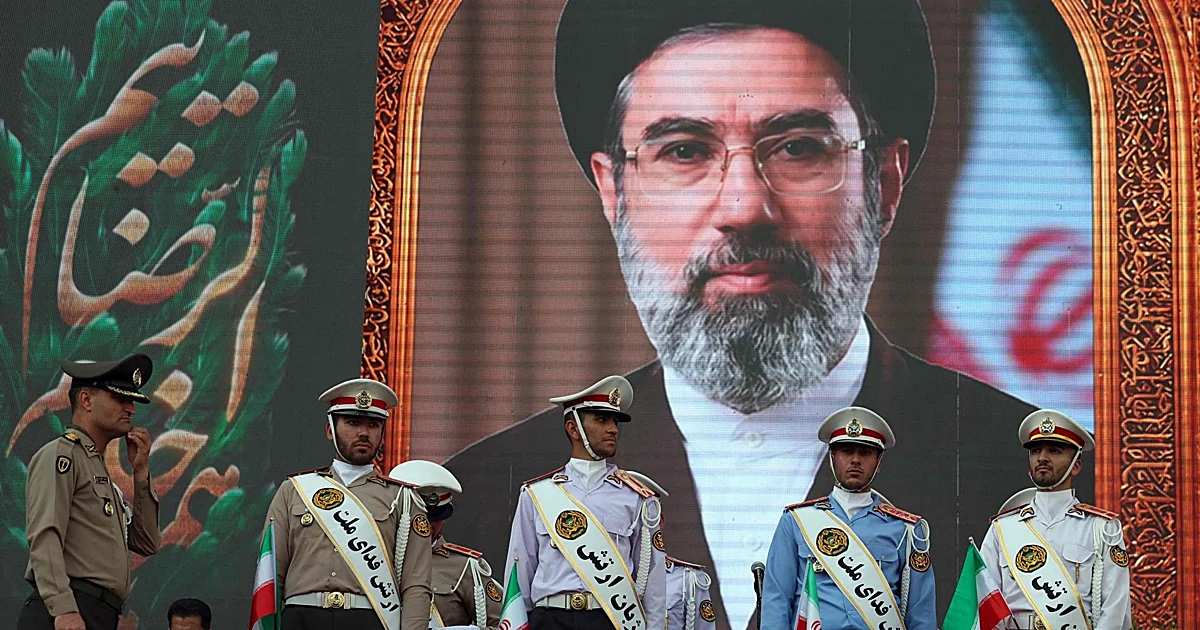 Jamenei vaticina una nueva era en el Golfo tras el «vergonzoso fracaso» de Estados Unidos