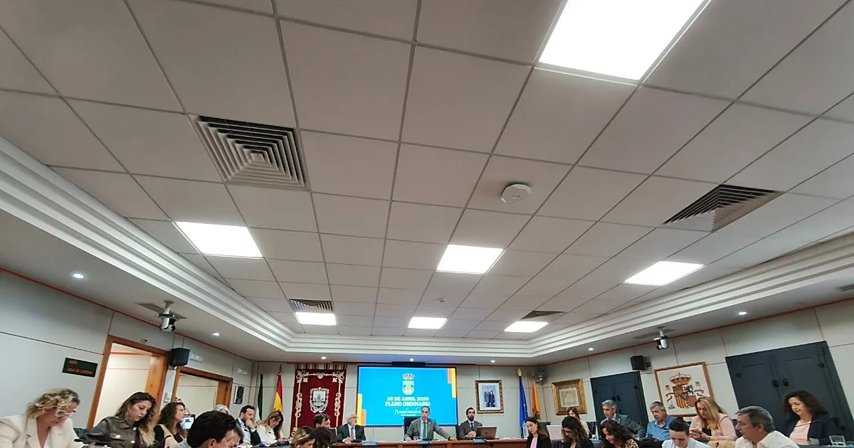 Benalmádena cerró 2025 con superávit, 'deuda 0' y 93 millones de remanente