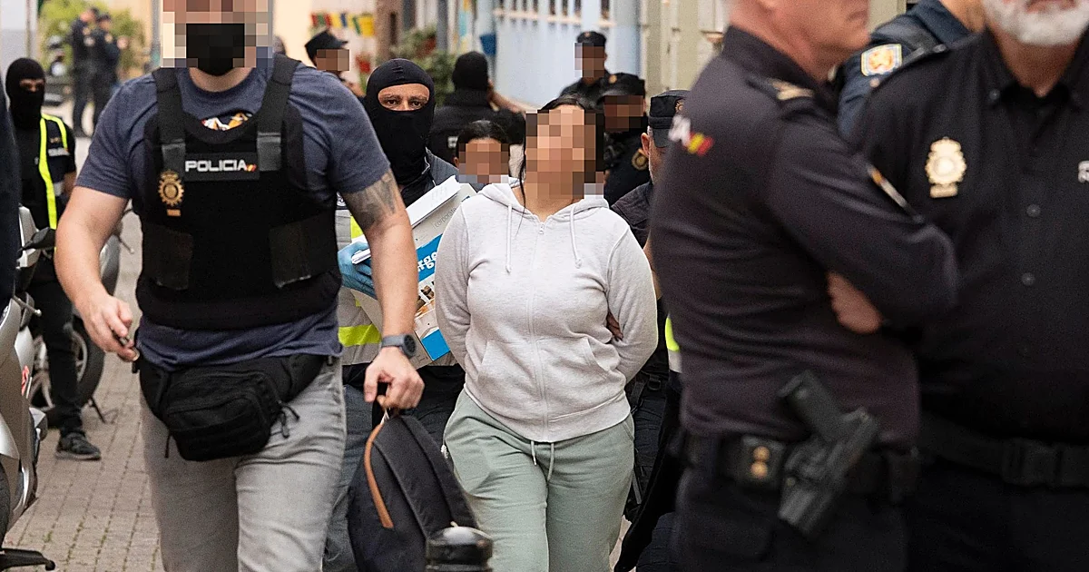Envían a la cárcel solo a tres de los detenidos en la macrorredada de La Trinidad