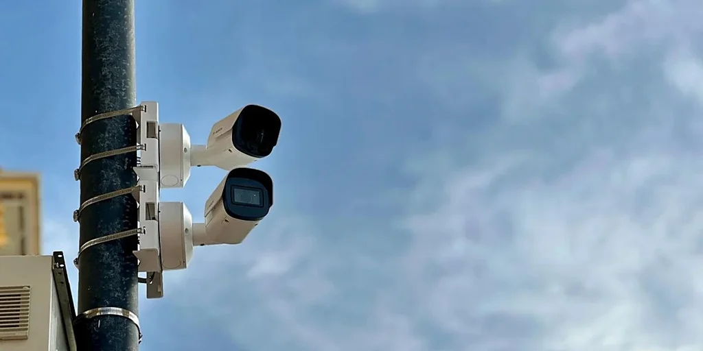 Mijas avanza en la implantación de su red de videovigilancia
