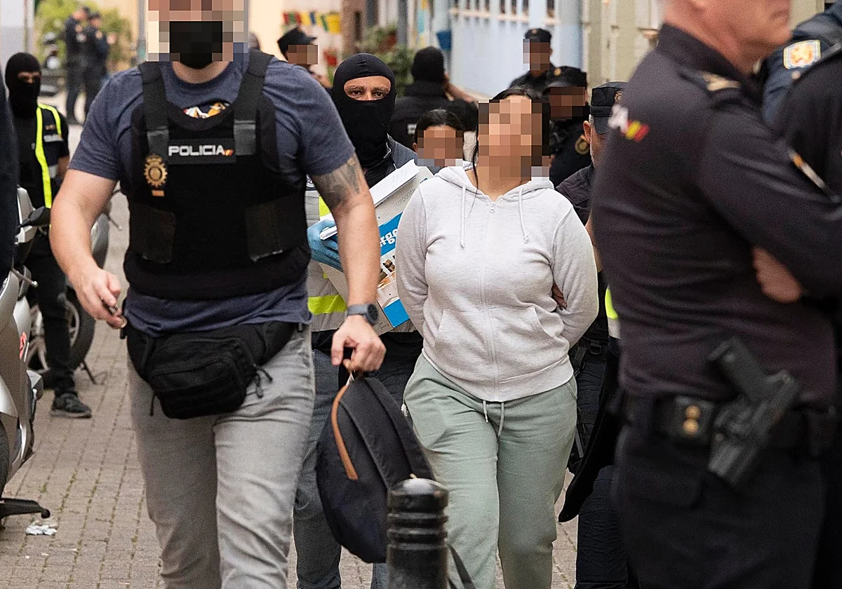 Update on major police raid in Malaga's La Trinidad district: three of the 21 are remanded in custody