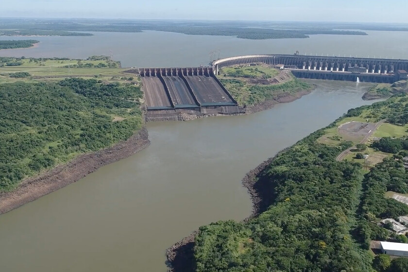 El mundo depende del gas para producir alimentos. Paraguay cree tener la solución definitiva gracias a la represa de Itaipú