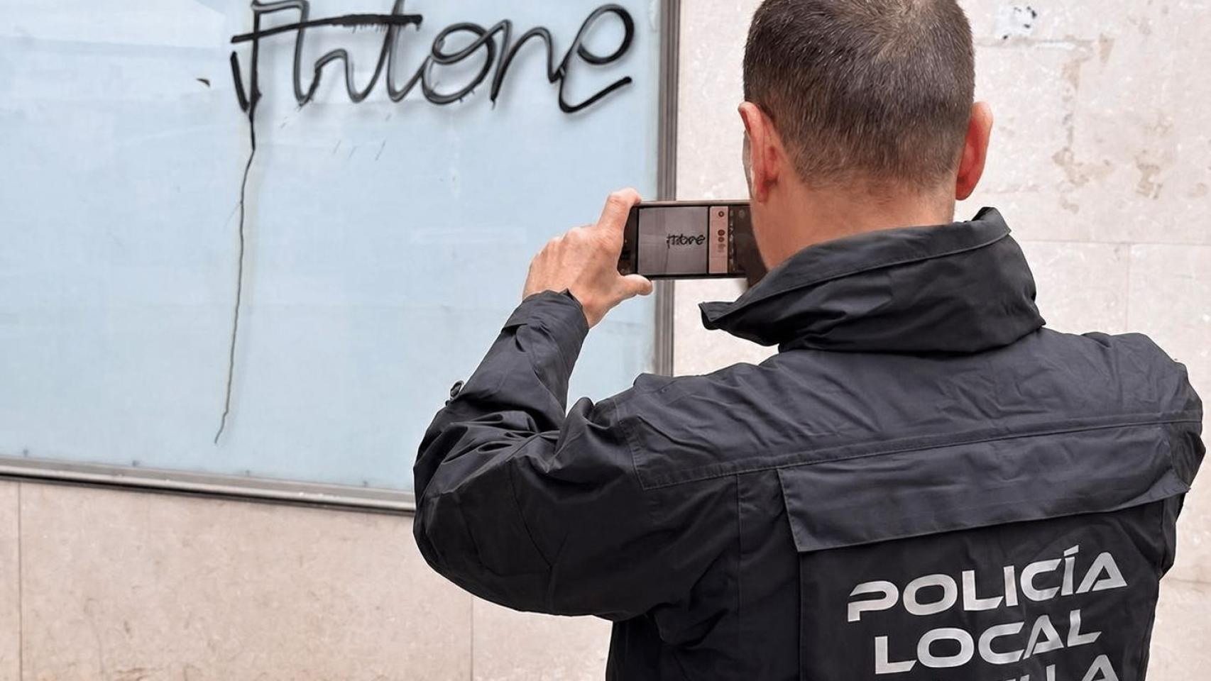 Identifican a 'Artone', uno de los grafiteros más activos de Sevilla: realizó más de 300 pintadas en solo un año
