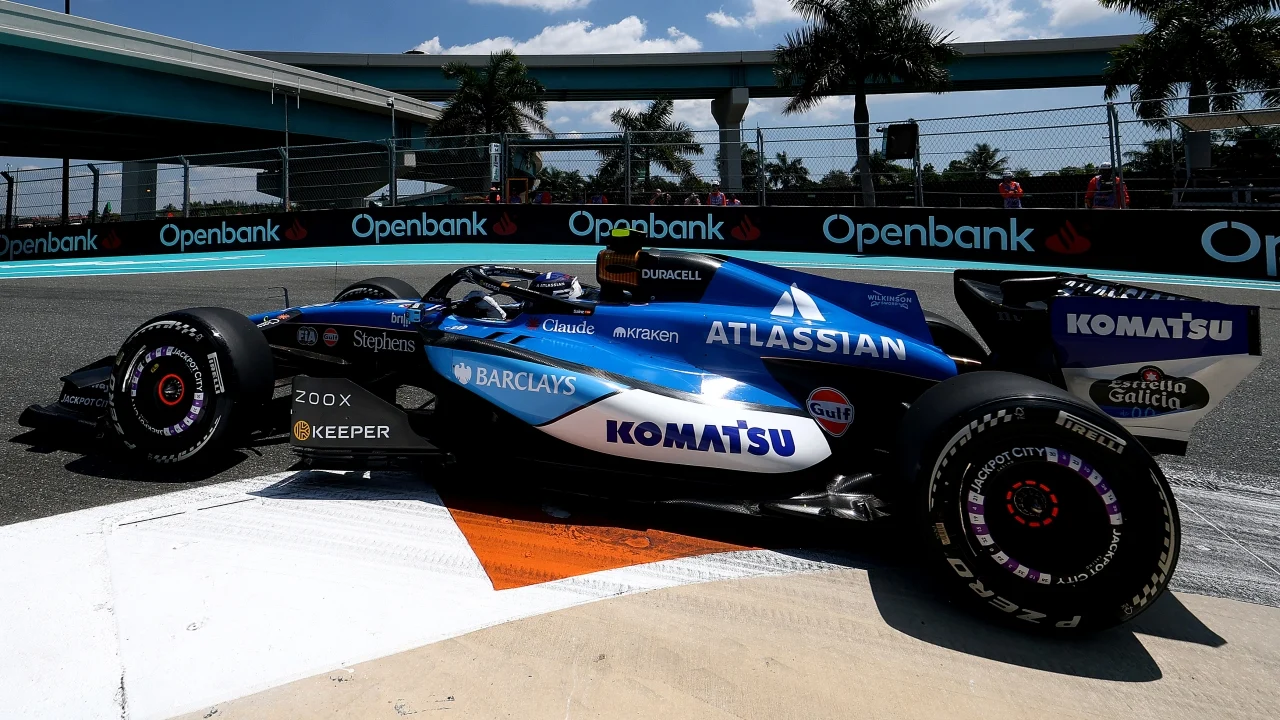 Las mejoras le dan a Sainz un coche para pelear, pero Williams sigue empeñado en 'sabotear' a sus pilotos