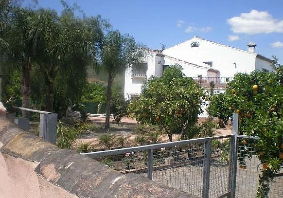 Juzgan al exmarido de Lucía Garrido por la muerte a tiros de dos hombres que entraron en su finca