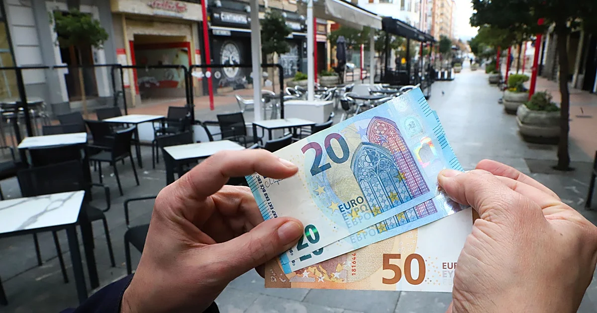 El crédito concedido a las familias crece un 5% en marzo y alcanza máximos de 2008