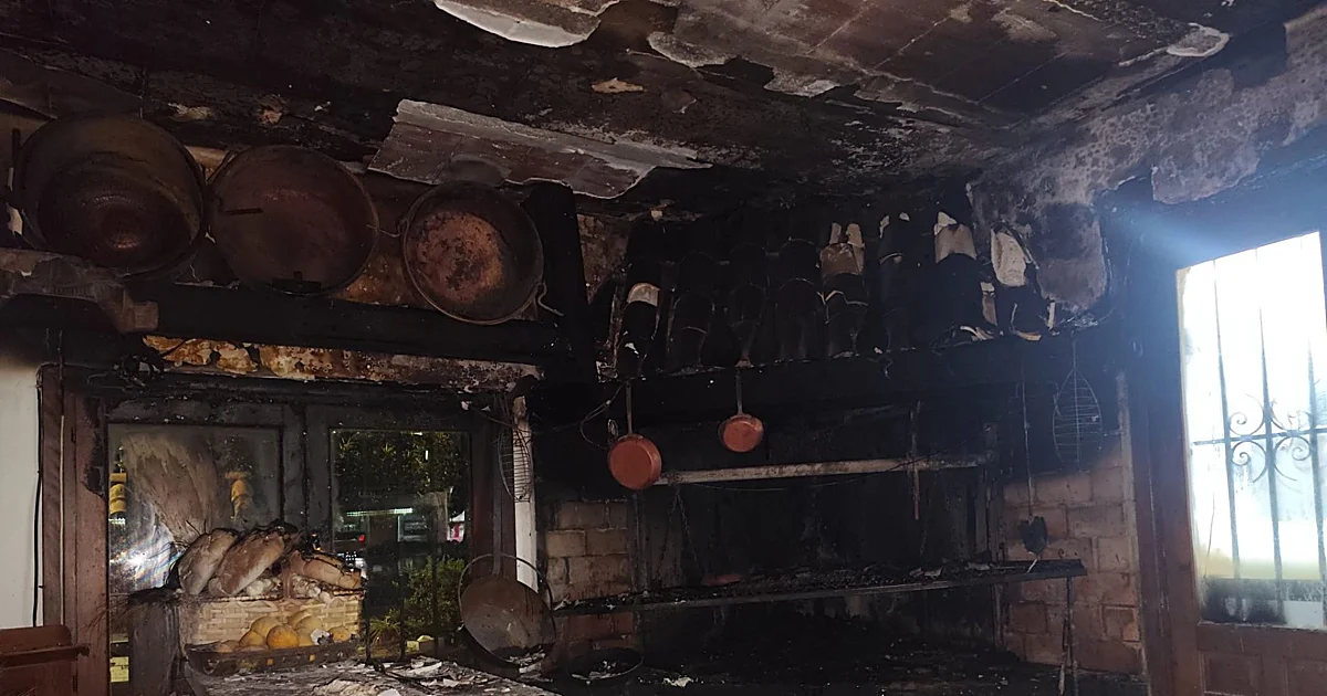 El restaurante Casa Navarra de Mijas, obligado a cerrar por un incendio