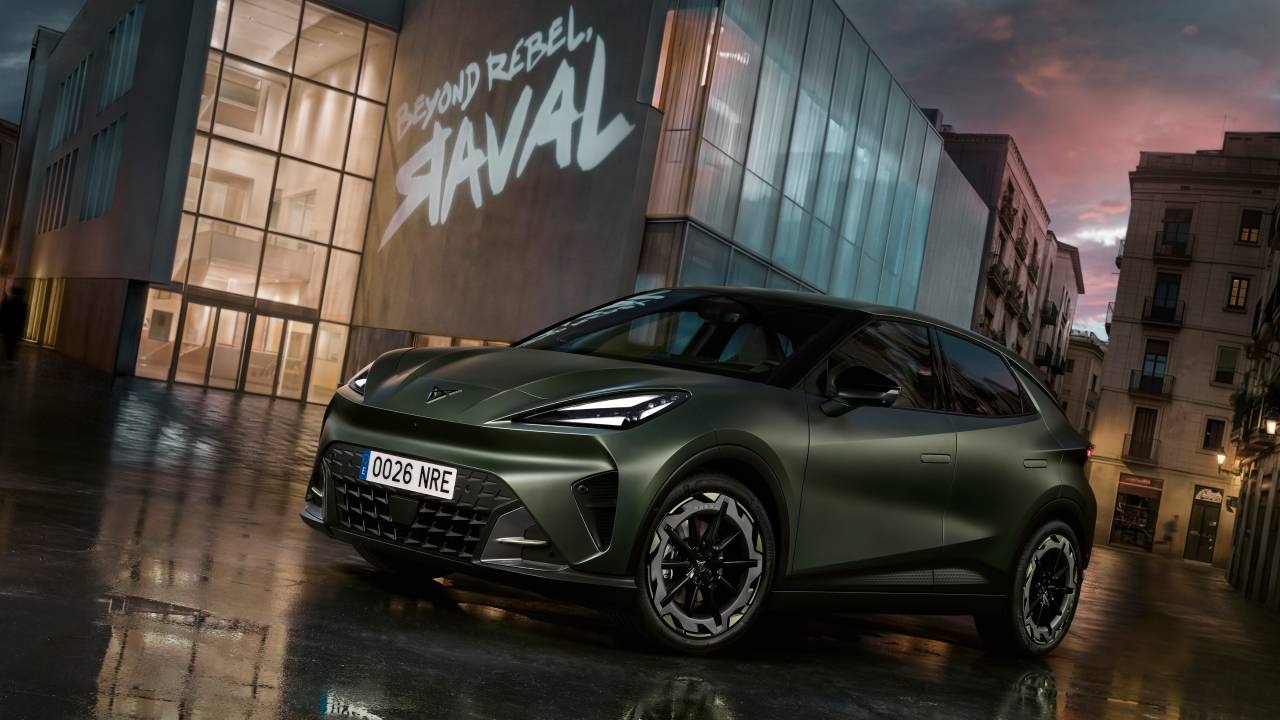 Ya puedes comprar el CUPRA Raval: el eléctrico español cumple la promesa y llega por menos de 25.000 euros