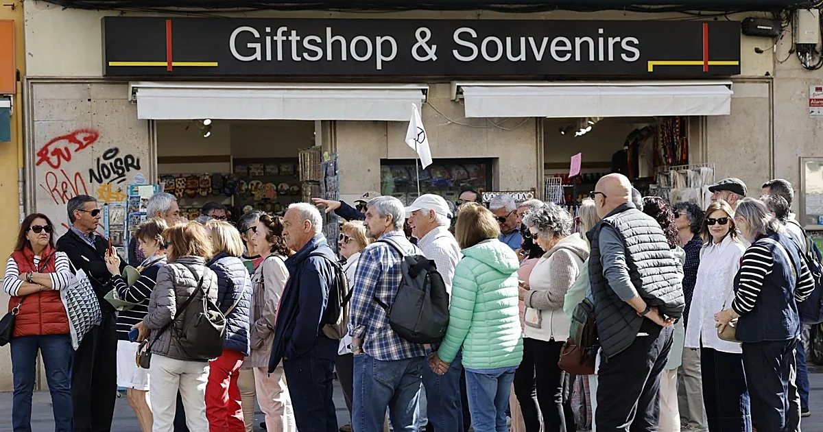 España recibe 6,8 millones de turistas extranjeros en marzo, un máximo histórico
