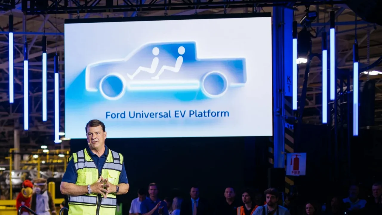 Hyundai cree que es imposible, pero Ford está convencida de que puede superar a los chinos con su coche eléctrico de 30.000 €