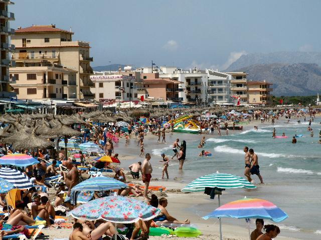 British tourist dies after apparently hitting head against glass door in Mallorca