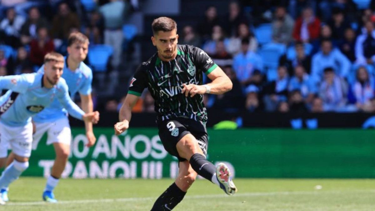 André Silva: "Tenemos que sacar la victoria y demostrar de lo que somos capaces"