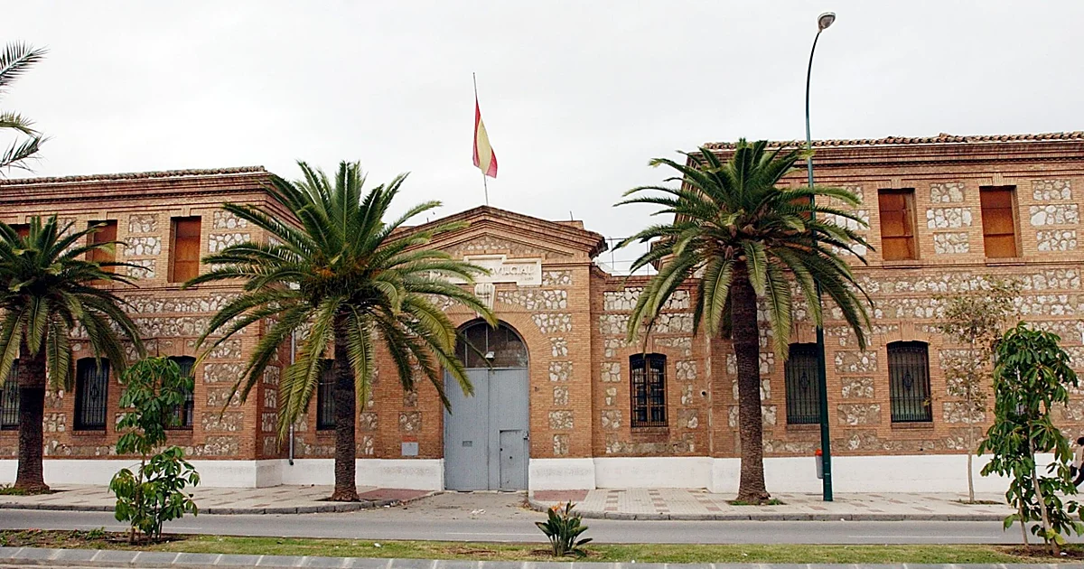 Con Málaga denuncia que el edificio de la antigua cárcel no ha pasado la inspección