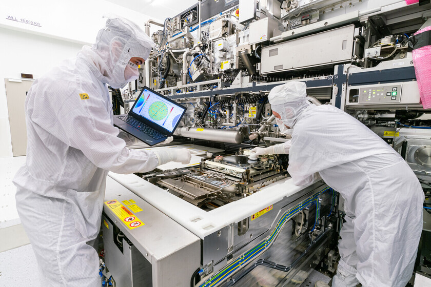Una empresa de EEUU asegura que puede construir una máquina de litografía de vanguardia. ASML dice que ni por asomo