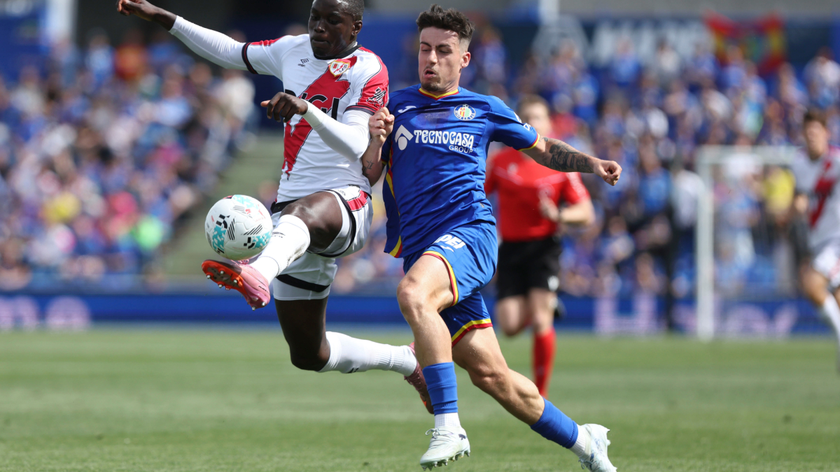 La cuenta atrás de Mendy para que su traspaso al Rayo sea obligatorio