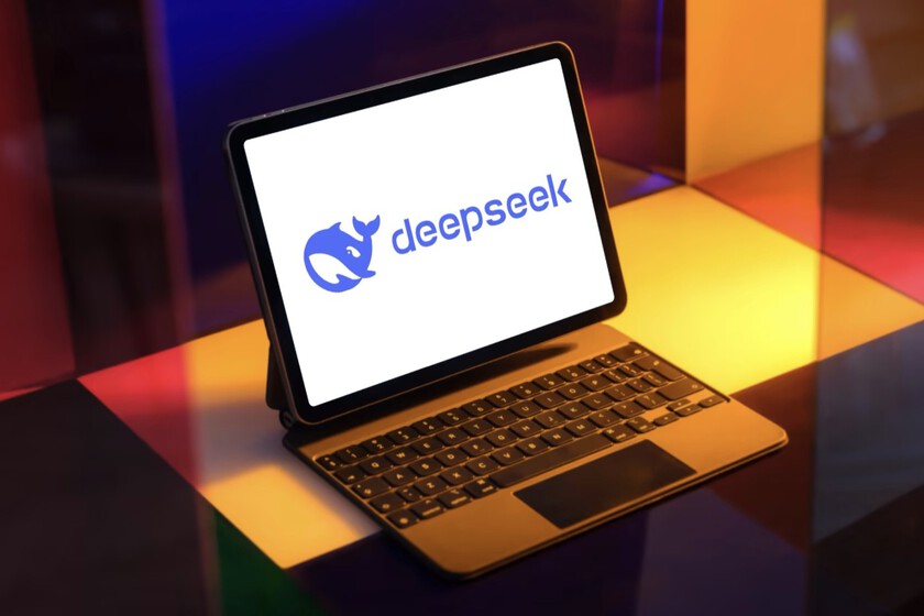 DeepSeek quiere levantar su primera ronda de financiación y copia lo último que quedaba por copiar a EEUU: el modelo económico