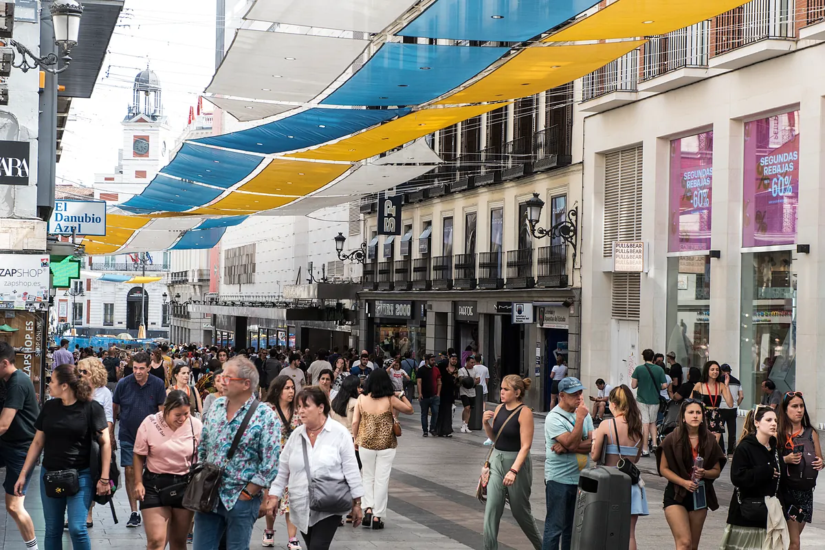 España roza los 50 millones de habitantes en el primer trimestre de 2026 por el alza de extranjeros
