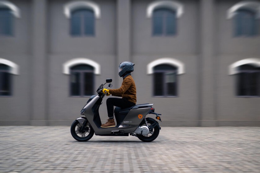 Hay un fabricante chino comiéndose todo el pastel de las motos eléctricas. Y su próximo objetivo es Europa