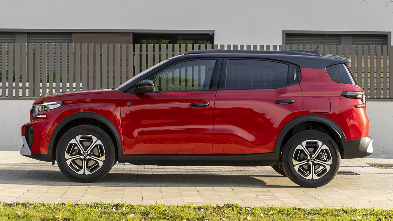 Cuesta como un Dacia, con hasta 7 plazas y buen maletero, este SUV baja 3.700 € para demostrar que ya hay eléctricos asequibles
