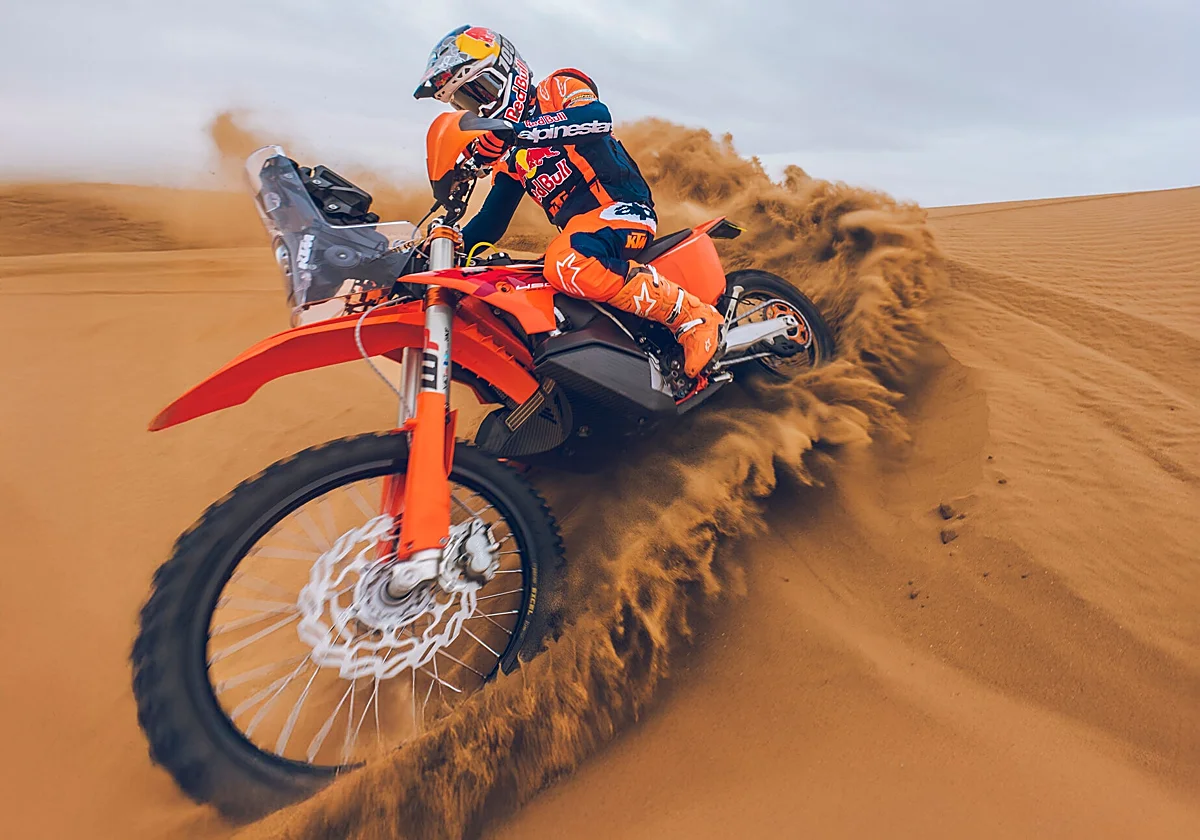 KTM imprime el ADN del Dakar en sus últimas tres novedades