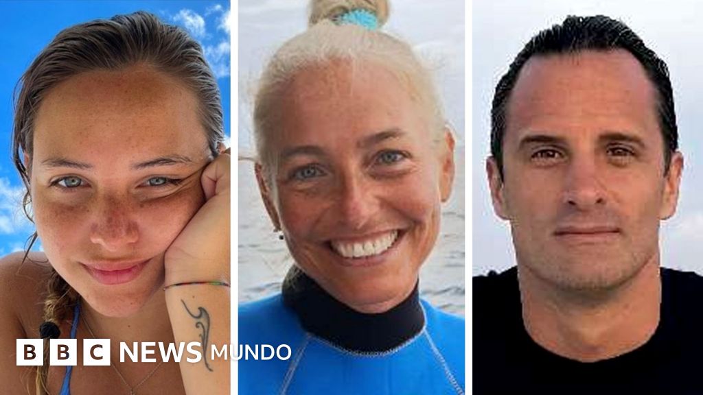 Recuperan los cuerpos de 2 de los buceadores italianos que murieron mientras exploraban una cueva en Maldivas