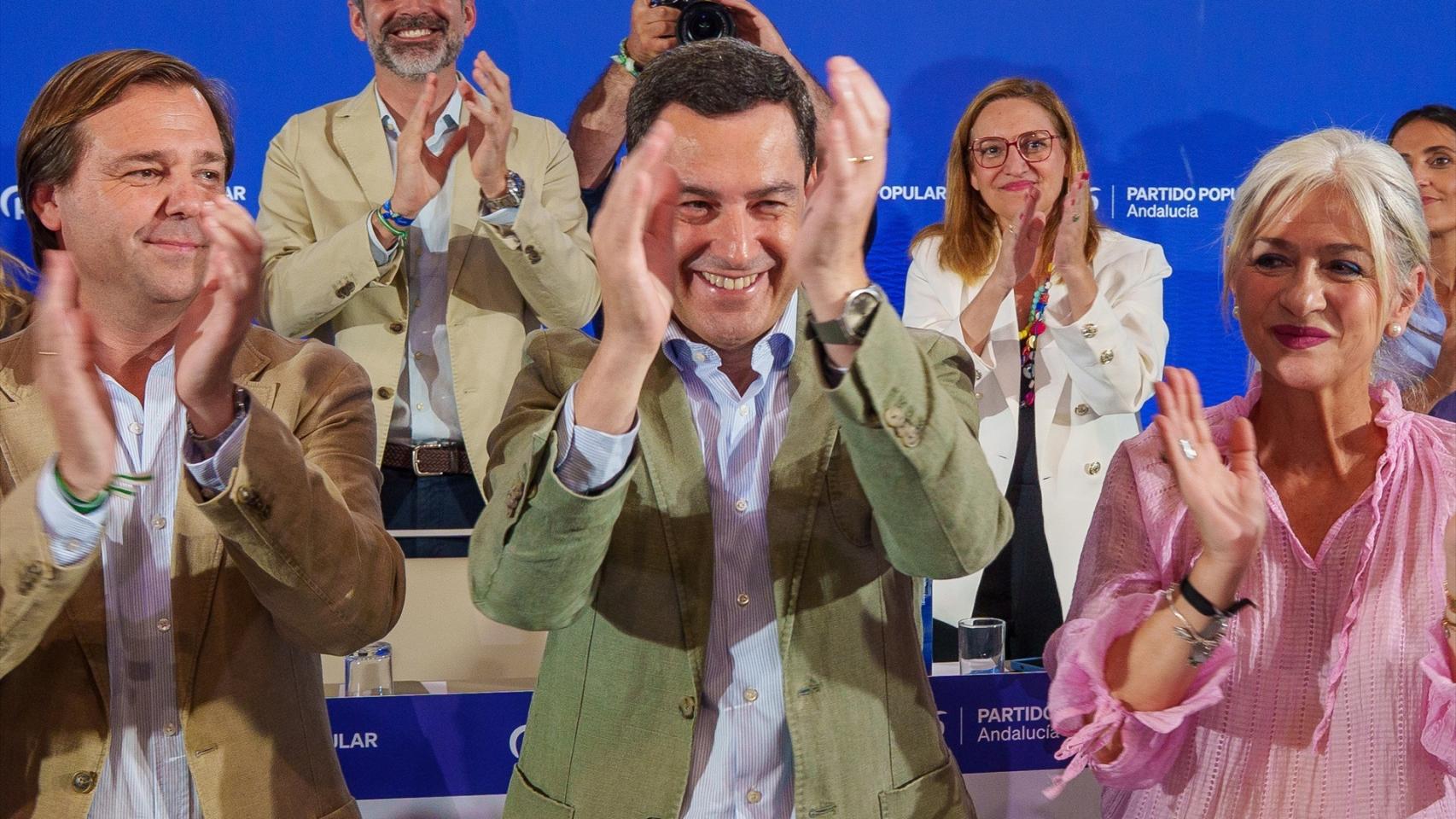La doble advertencia de Juanma Moreno a Vox: "Seguiré siendo yo y sería un enorme error bloquear el Gobierno andaluz"