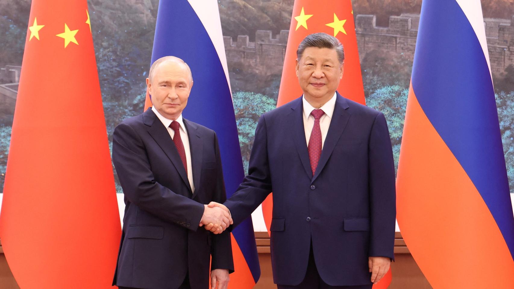 Xi Jinping cierra filas con Putin e insiste en que la reanudación de la guerra en Oriente Próximo sería "inaceptable"